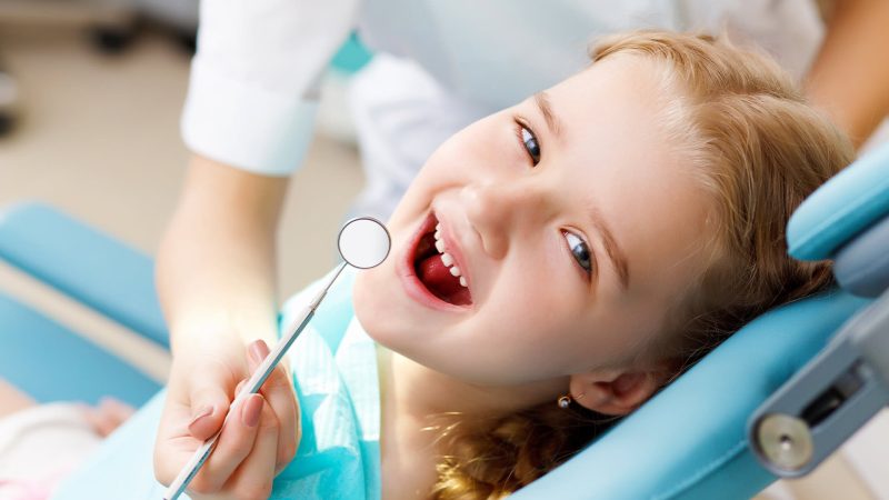 What are the Advantages of Early Visits to a Pediatric Dentist?