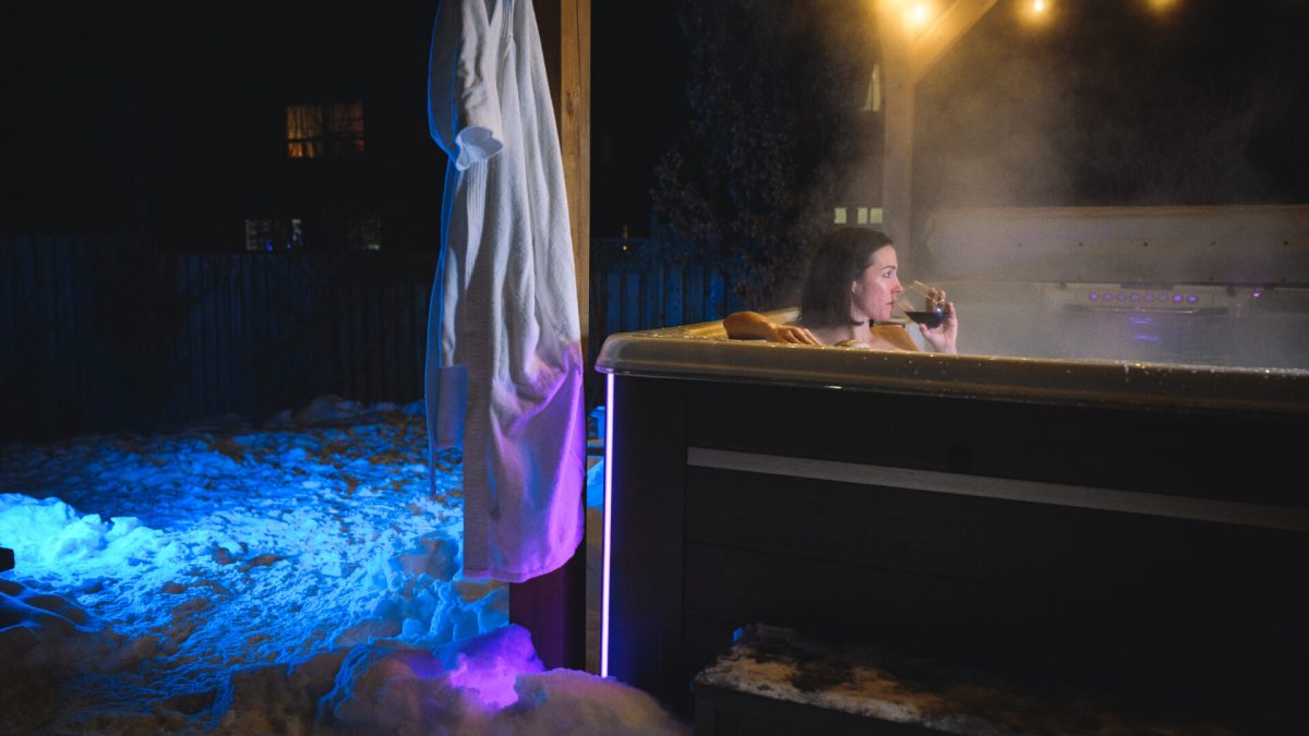 Swim Spas in Wisconsin: Year-Round Options for Fitness and Relaxation